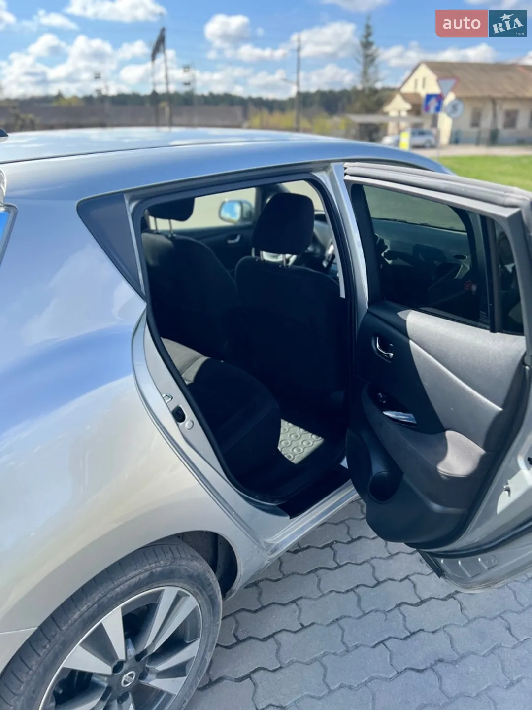 2013 Nissan Leaf - мініатюра 16