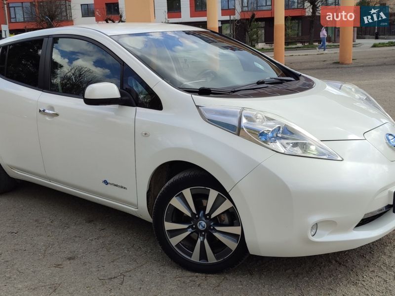 Nissan Leaf 2014