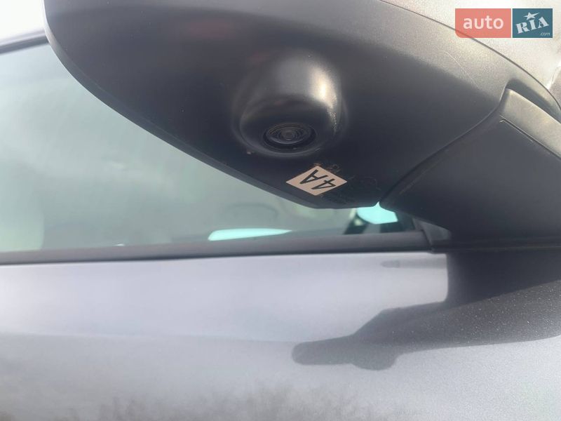 Хетчбек Nissan Leaf 2019 в Бродах фото 10 Хетчбек Nissan Leaf 2019 в Бродах