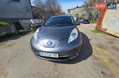 Хэтчбек Nissan Leaf 2015 в Одессе