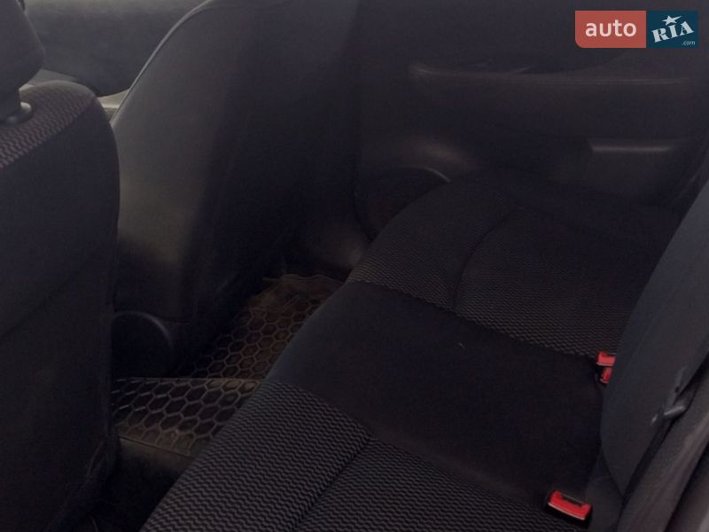 Хэтчбек Nissan Leaf 2013 в Днепре фото 13 Хэтчбек Nissan Leaf 2013 в Днепре