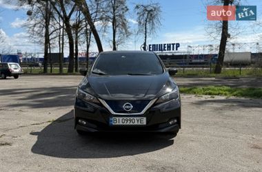 Хэтчбек Nissan Leaf 2018 в Полтаве