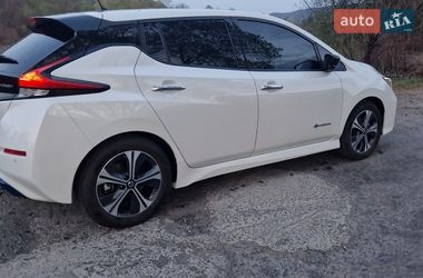 Хетчбек Nissan Leaf 2019 в Мукачевому