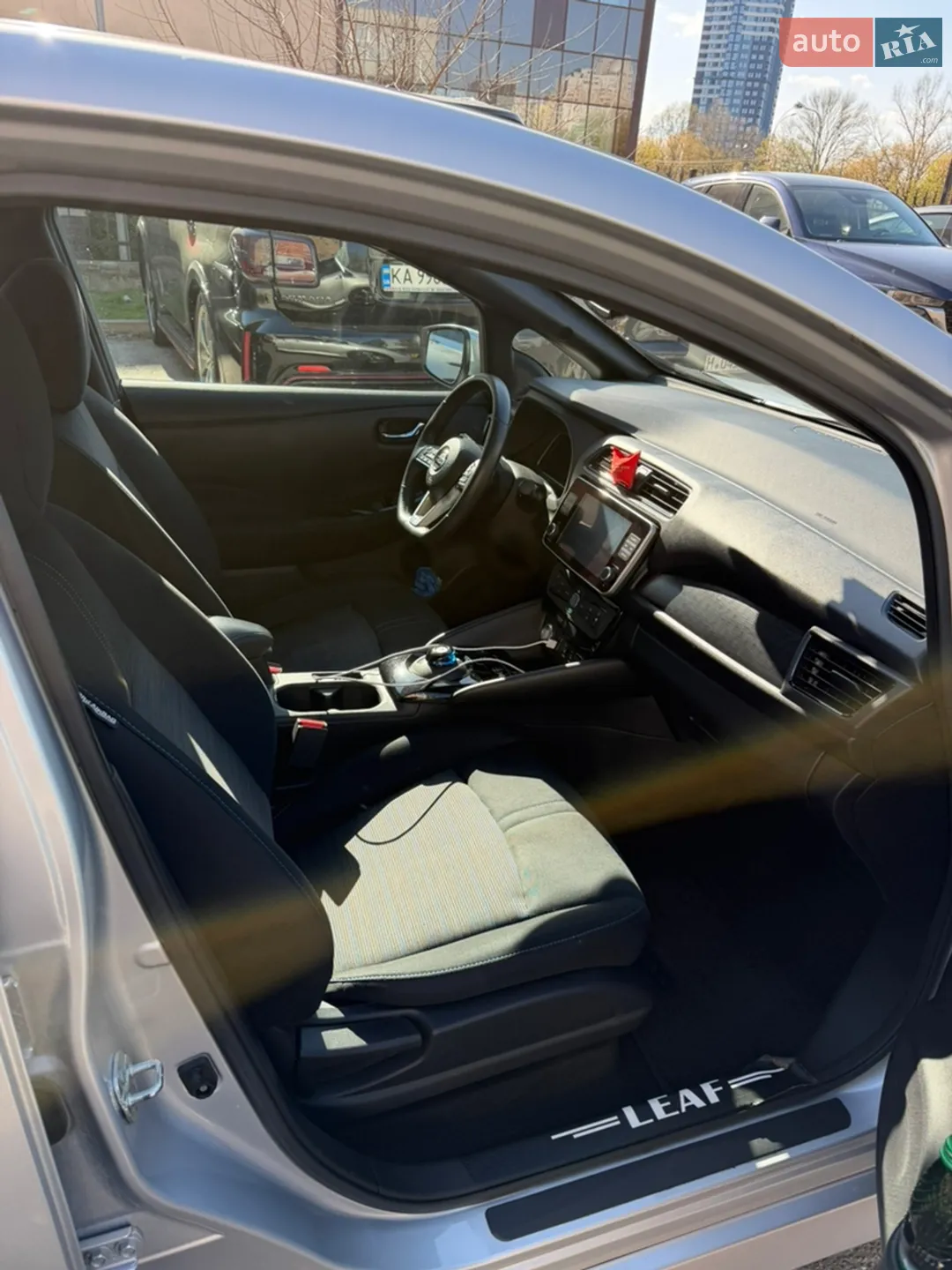 2020 Nissan Leaf - мініатюра 9