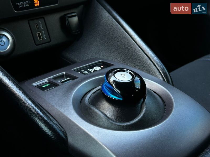 Хэтчбек Nissan Leaf 2022 в Николаеве