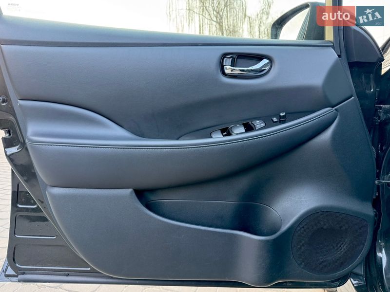 Хетчбек Nissan Leaf 2018 в Тернополі фото 22 Хетчбек Nissan Leaf 2018 в Тернополі