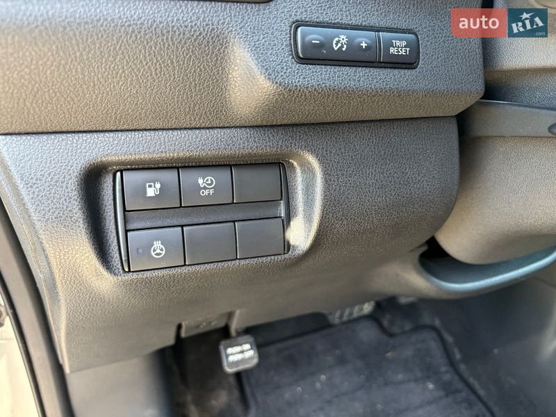 Хэтчбек Nissan Leaf 2018 в Киеве фото 14 Хэтчбек Nissan Leaf 2018 в Киеве