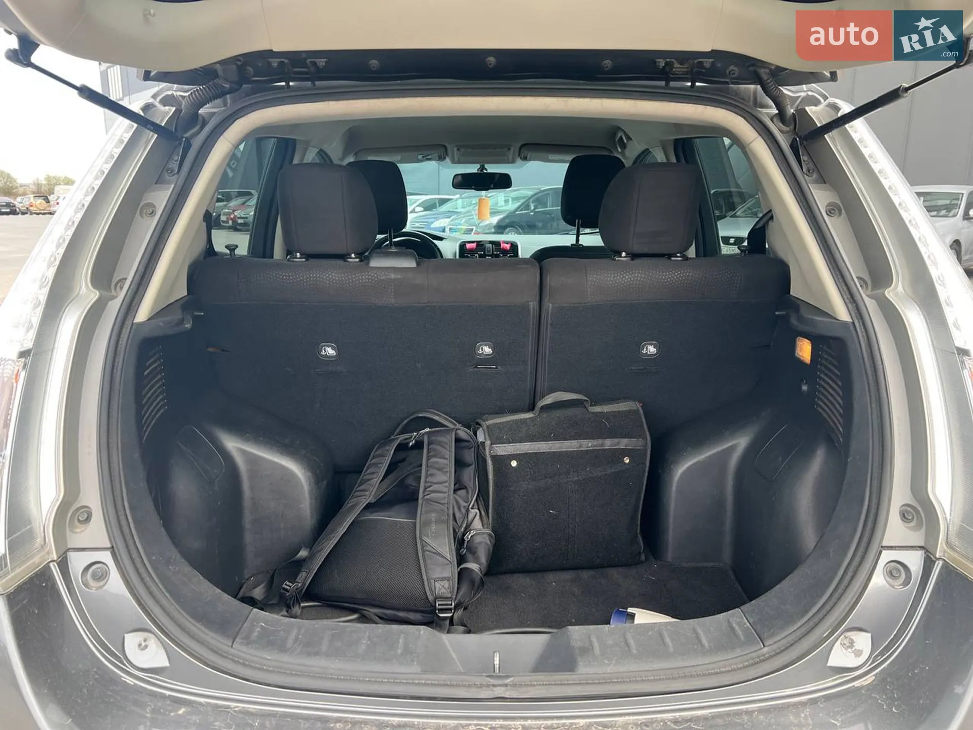 2015 Nissan Leaf - мініатюра 41