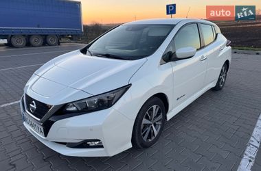 Хетчбек Nissan Leaf 2018 в Горохові