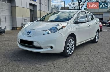 Хэтчбек Nissan Leaf 2016 в Одессе