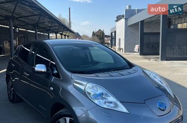 Хэтчбек Nissan Leaf 2013 в Умани