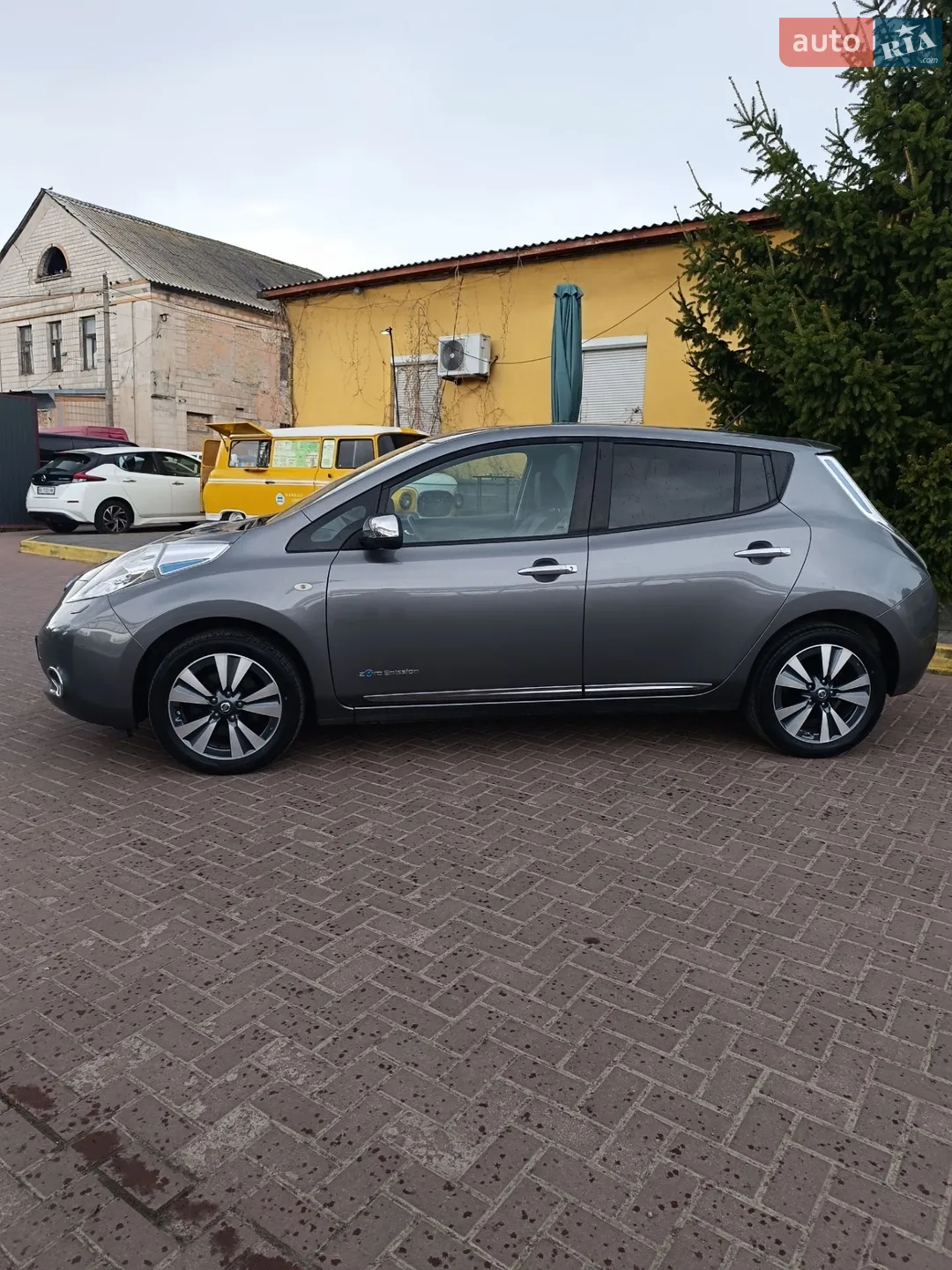 2015 Nissan Leaf - мініатюра 8