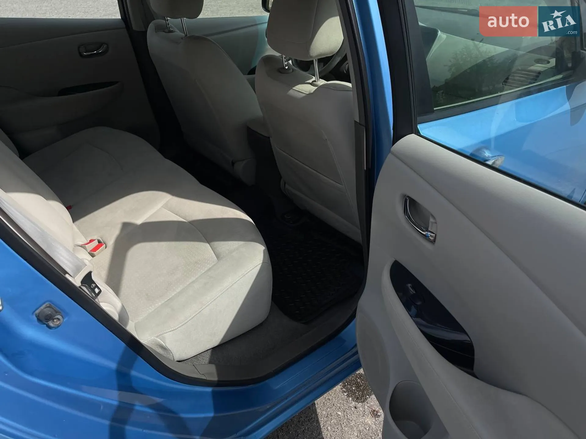 2011 Nissan Leaf - мініатюра 11
