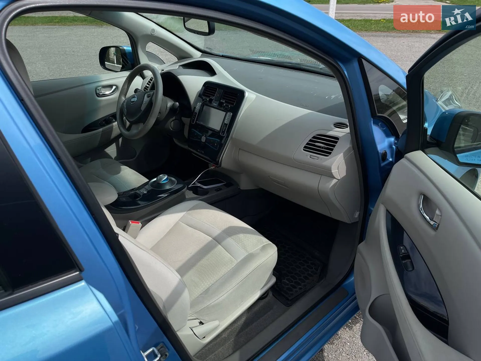 2011 Nissan Leaf - мініатюра 12