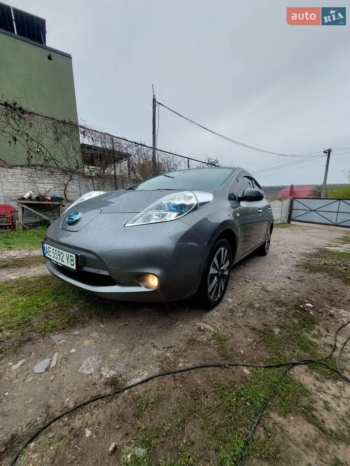 2015 Nissan Leaf - мініатюра 12