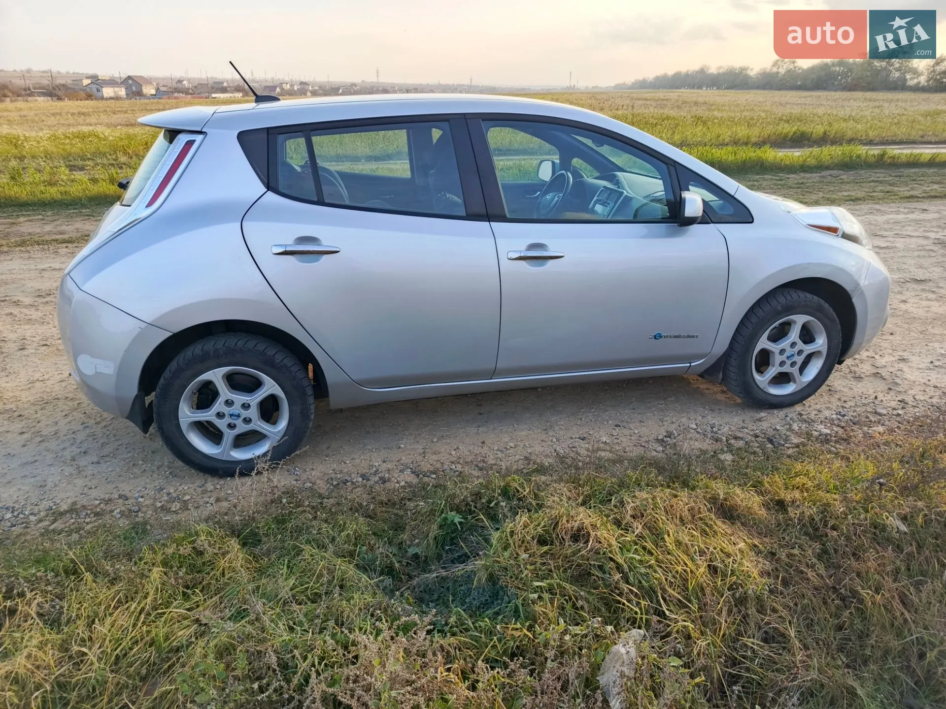 2013 Nissan Leaf - мініатюра 2