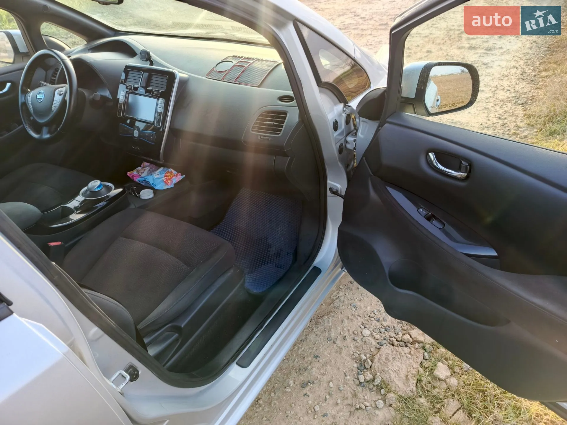 2013 Nissan Leaf - мініатюра 14