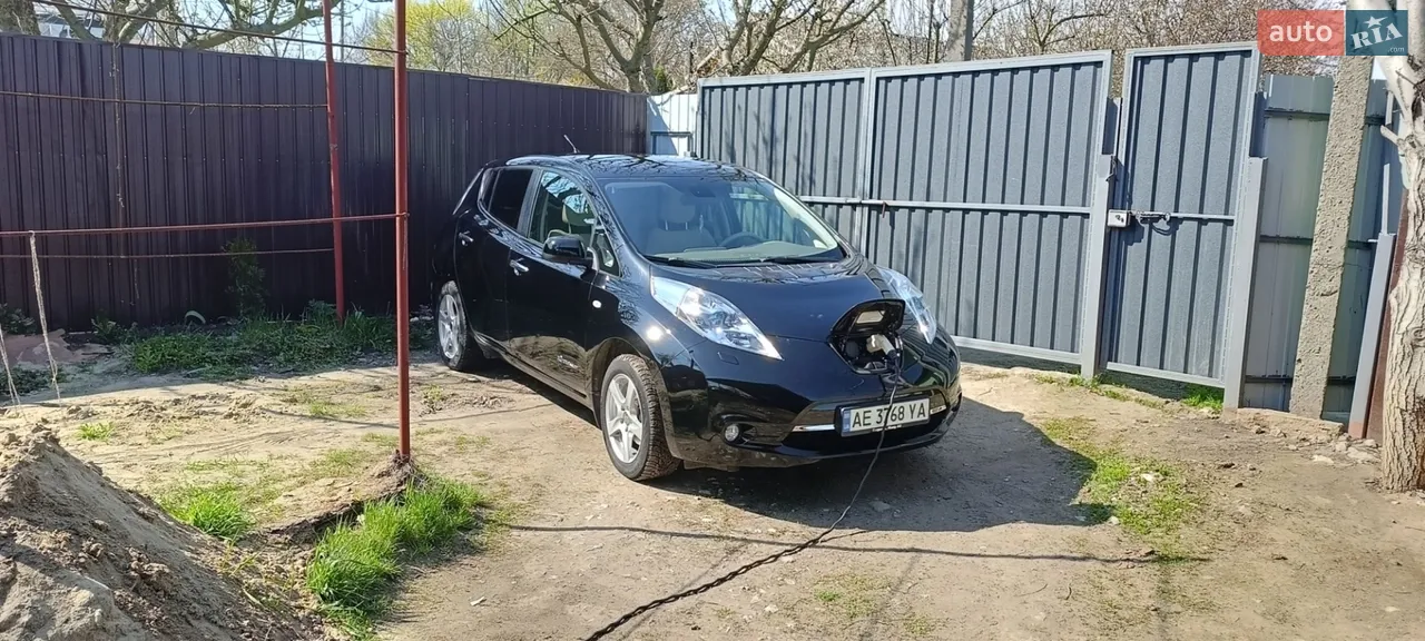 2011 Nissan Leaf - мініатюра 15