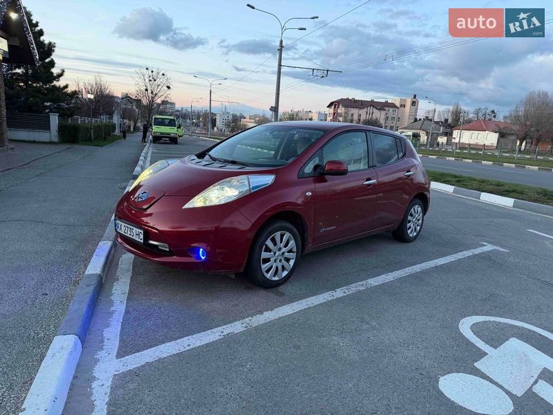 Nissan Leaf 2011