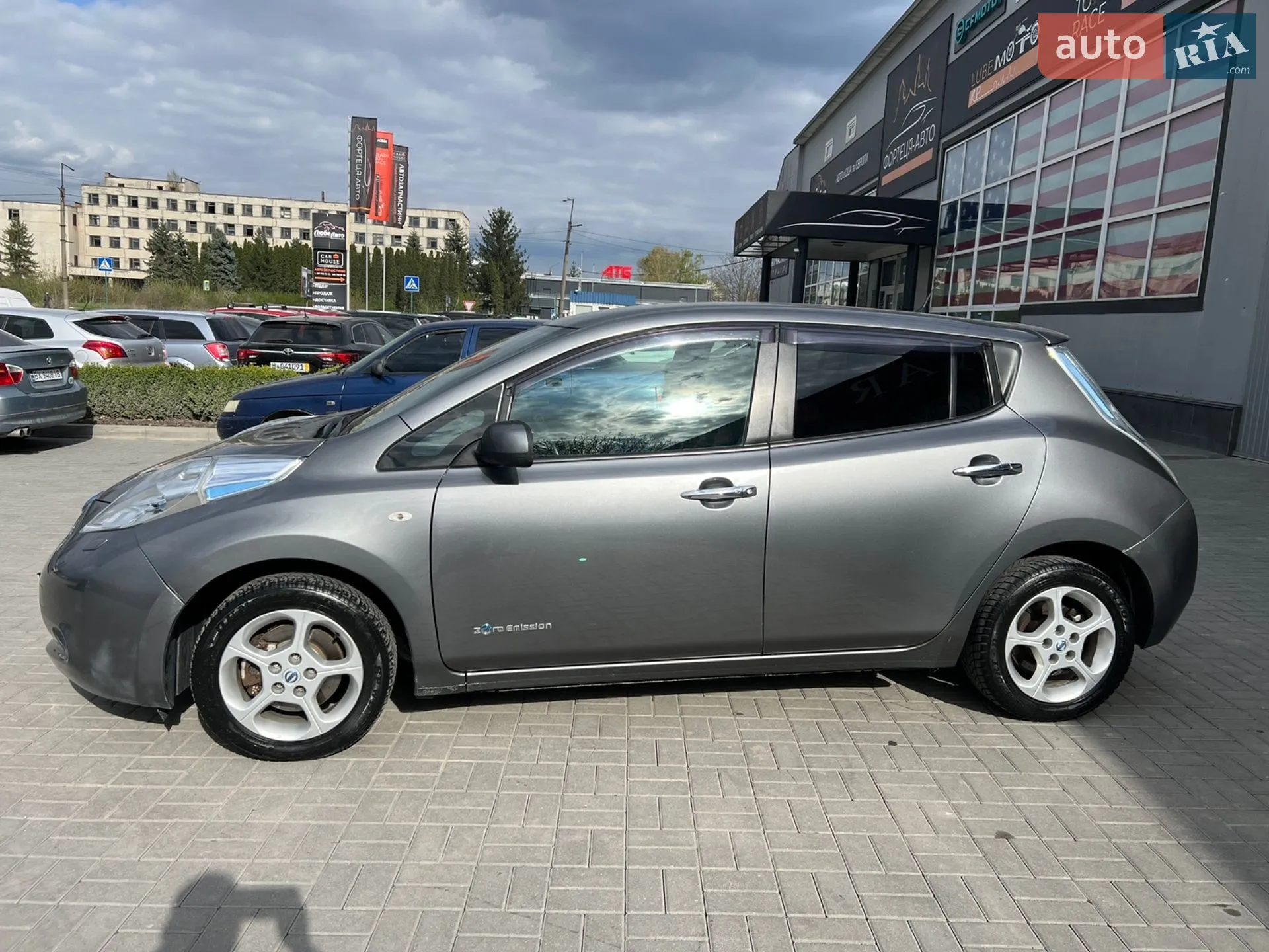 2015 Nissan Leaf - мініатюра 13