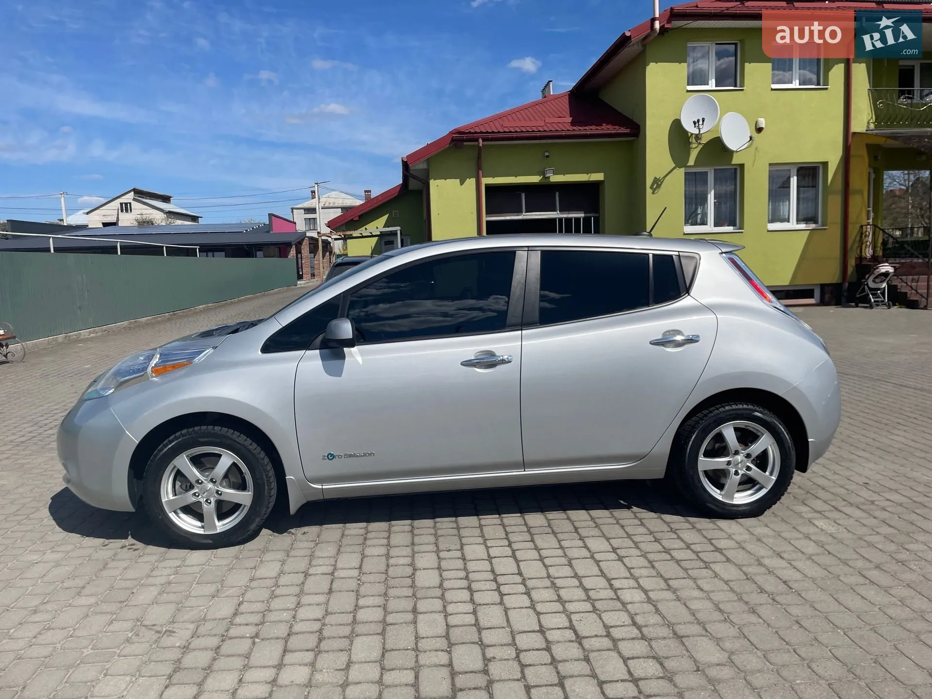 2014 Nissan Leaf - мініатюра 2