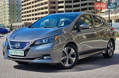 Хетчбек Nissan Leaf 2020 в Києві