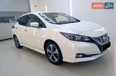 Хэтчбек Nissan Leaf 2020 в Хмельницком