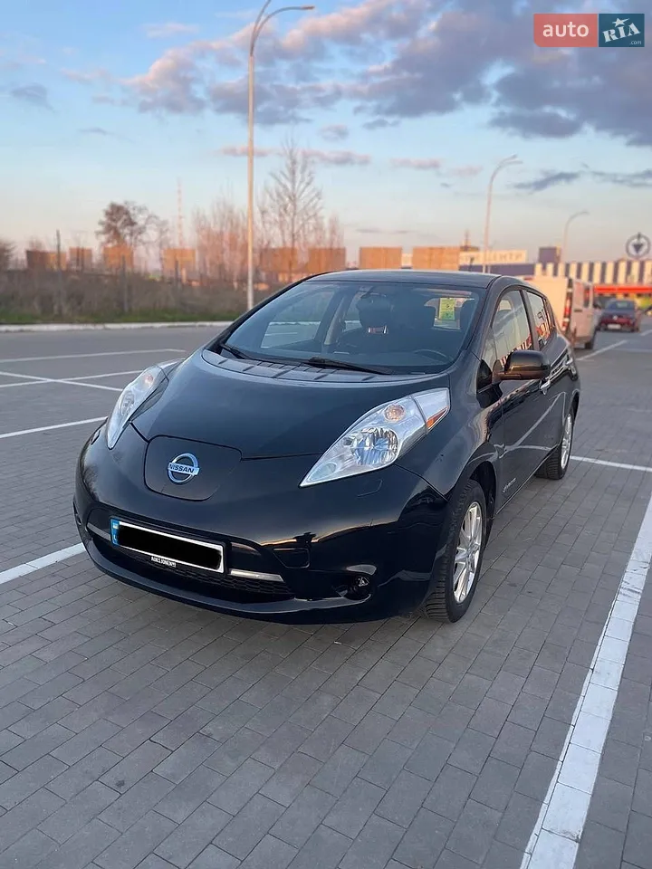 2015 Nissan Leaf - мініатюра 10