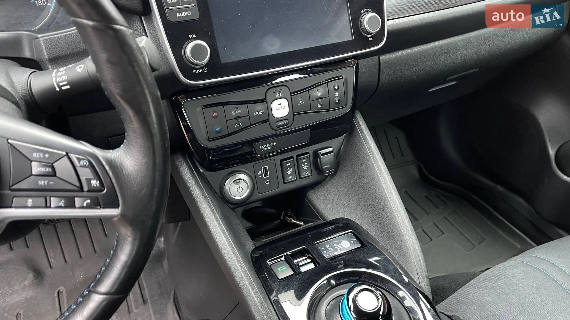 2020 Nissan Leaf - мініатюра 11
