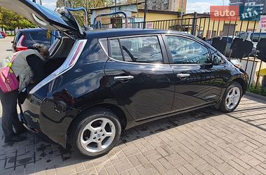 Хетчбек Nissan Leaf 2014 в Івано-Франківську