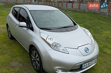 Хэтчбек Nissan Leaf 2016 в Миргороде