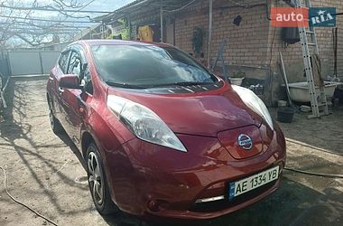 Хэтчбек Nissan Leaf 2014 в Кривом Роге