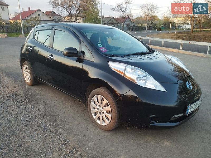 Хэтчбек Nissan Leaf 2016 в Одессе
