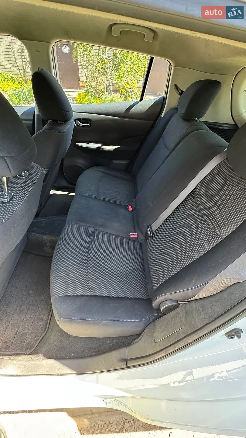 2015 Nissan Leaf - мініатюра 10