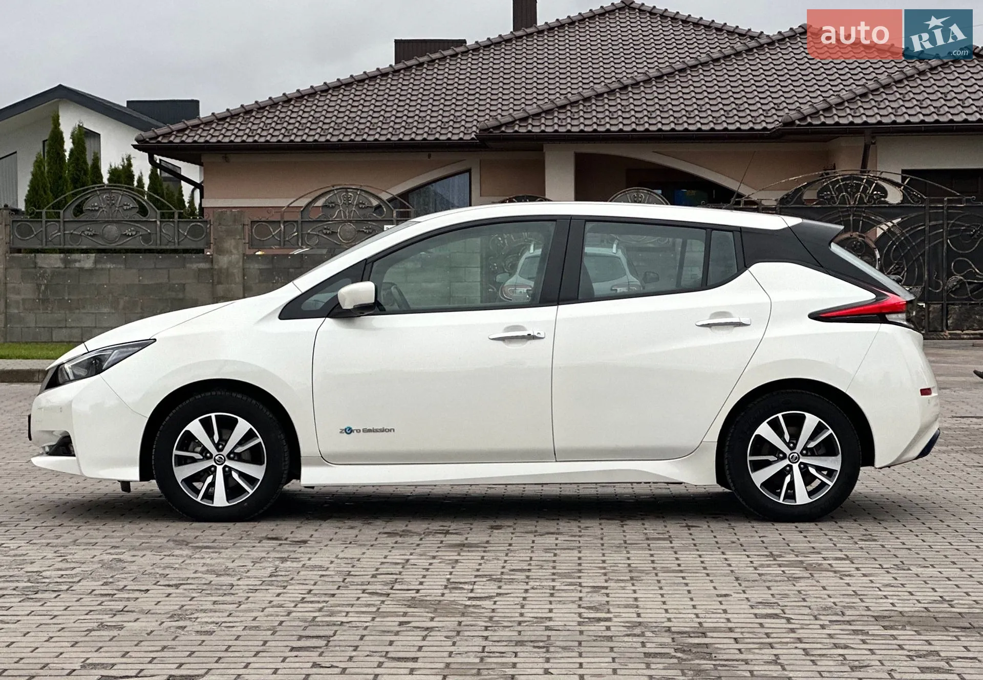 2019 Nissan Leaf - мініатюра 11