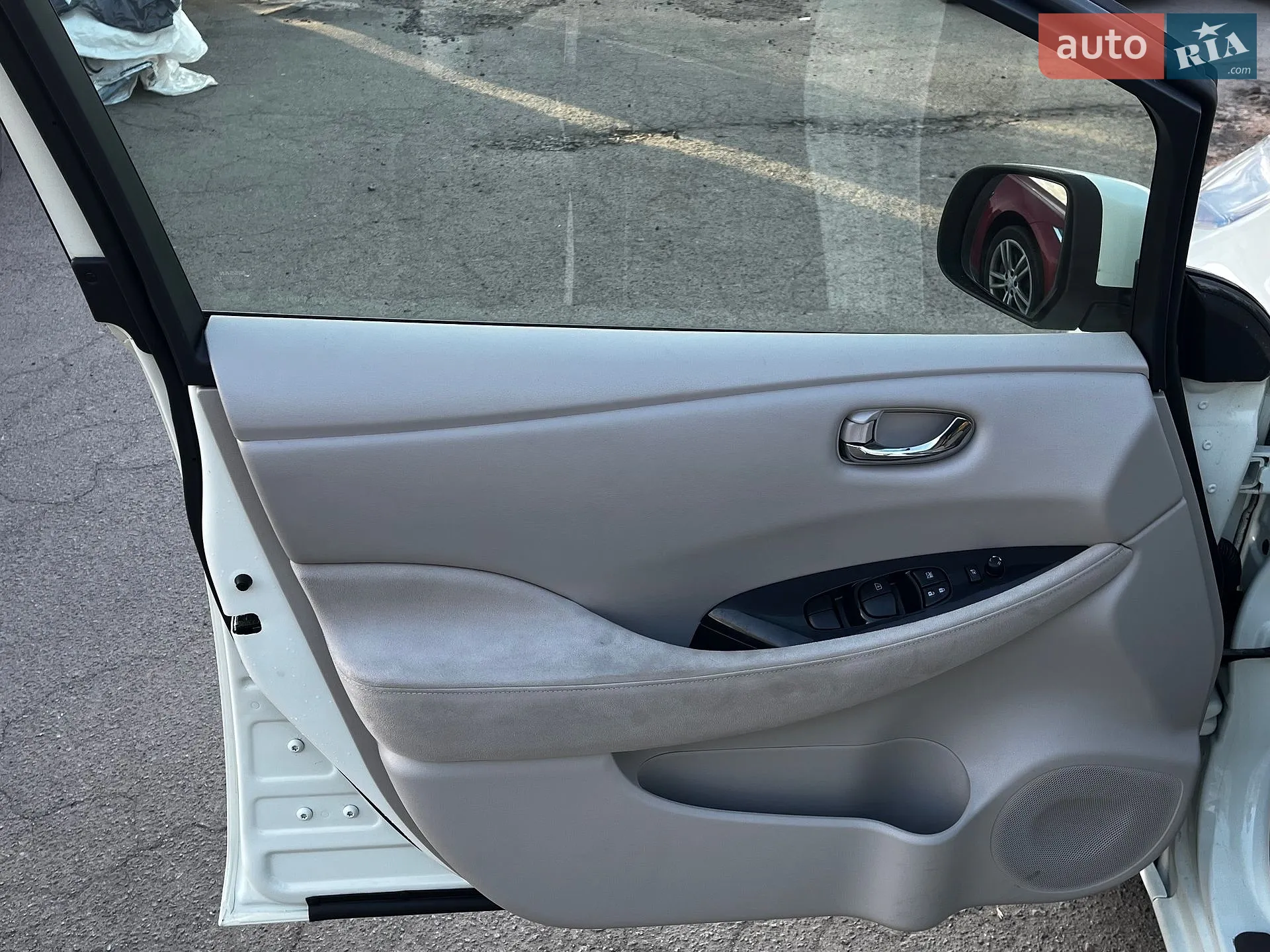 2012 Nissan Leaf - мініатюра 17