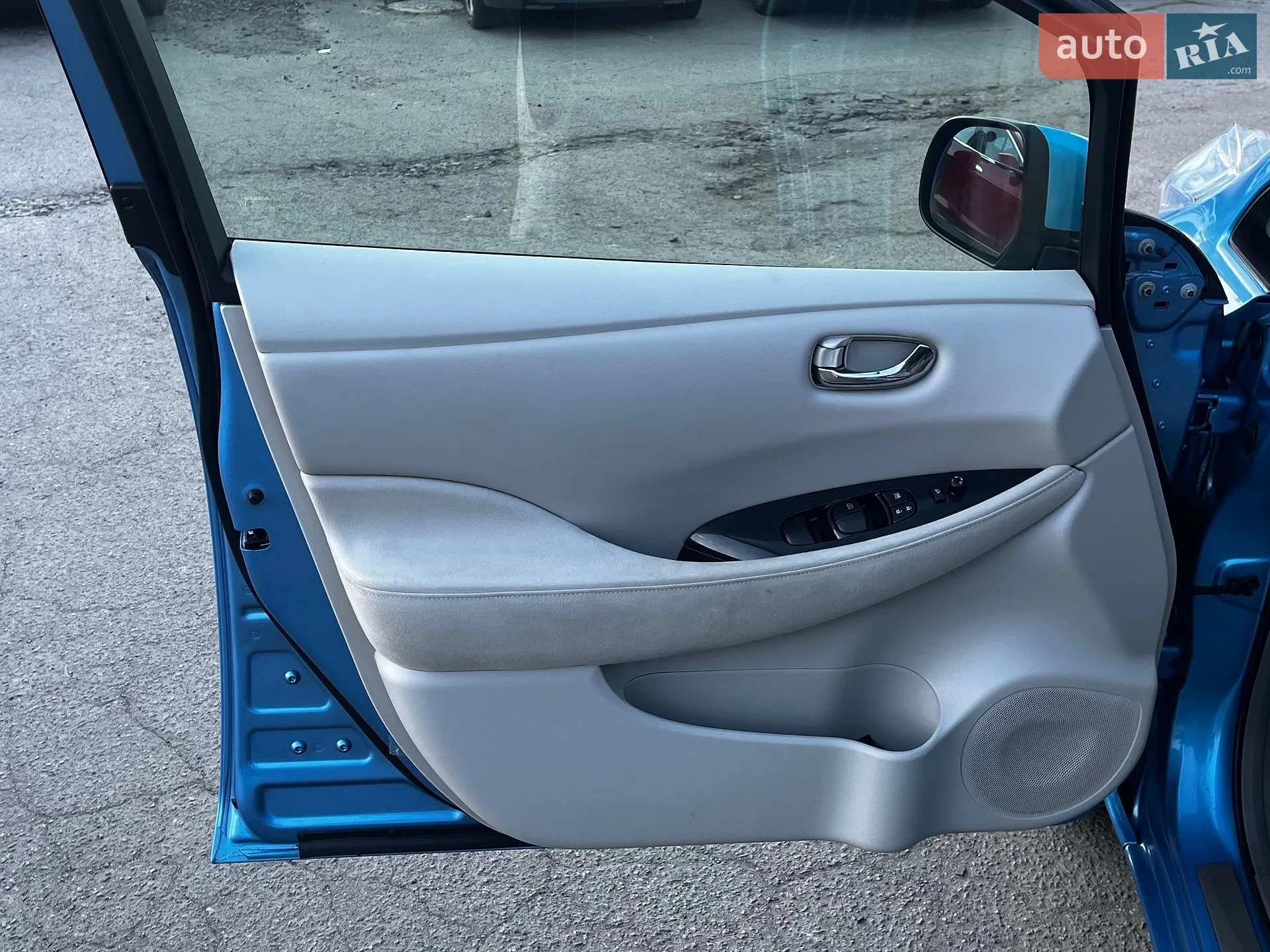 2011 Nissan Leaf - мініатюра 15