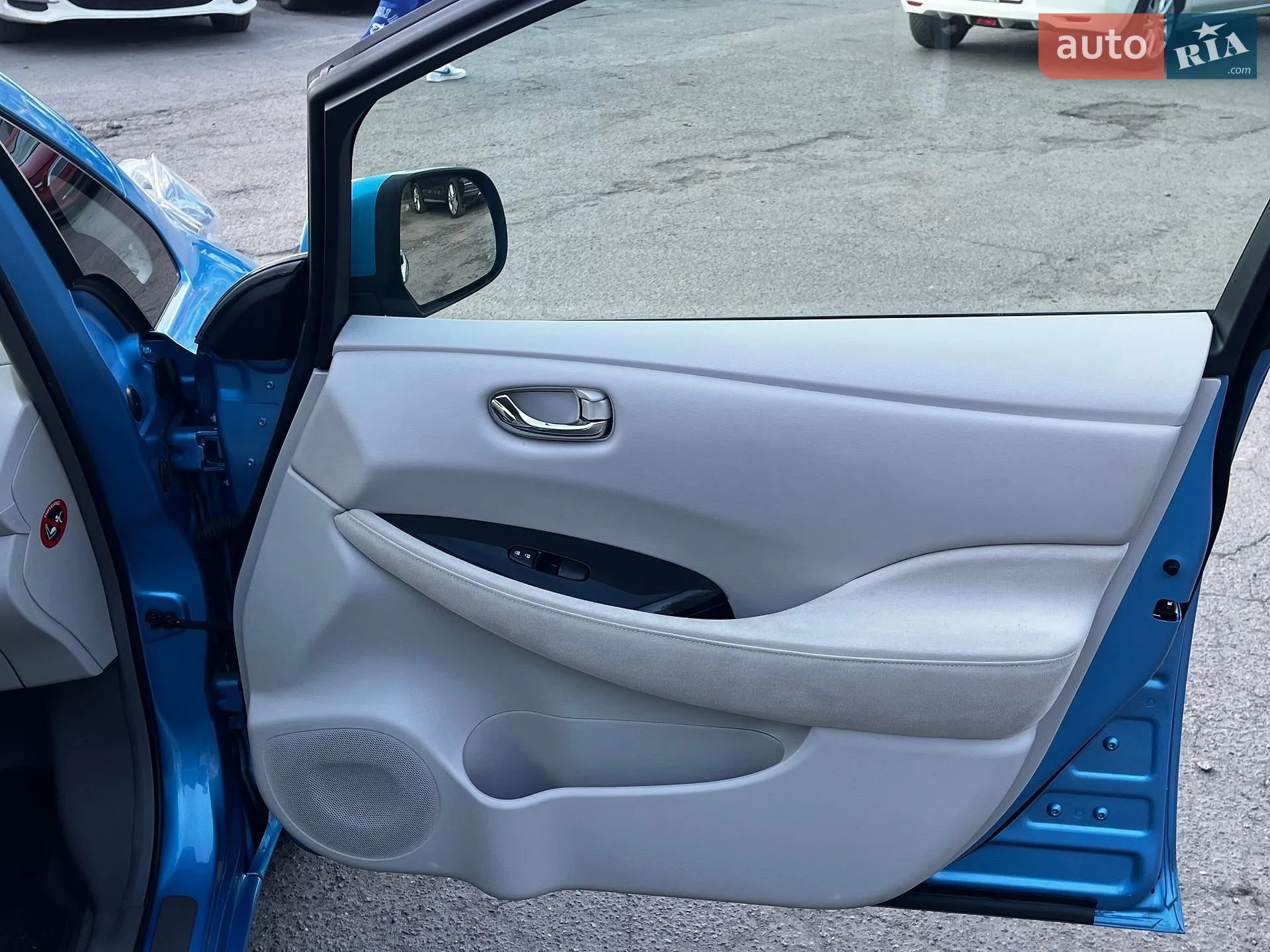2011 Nissan Leaf - мініатюра 17