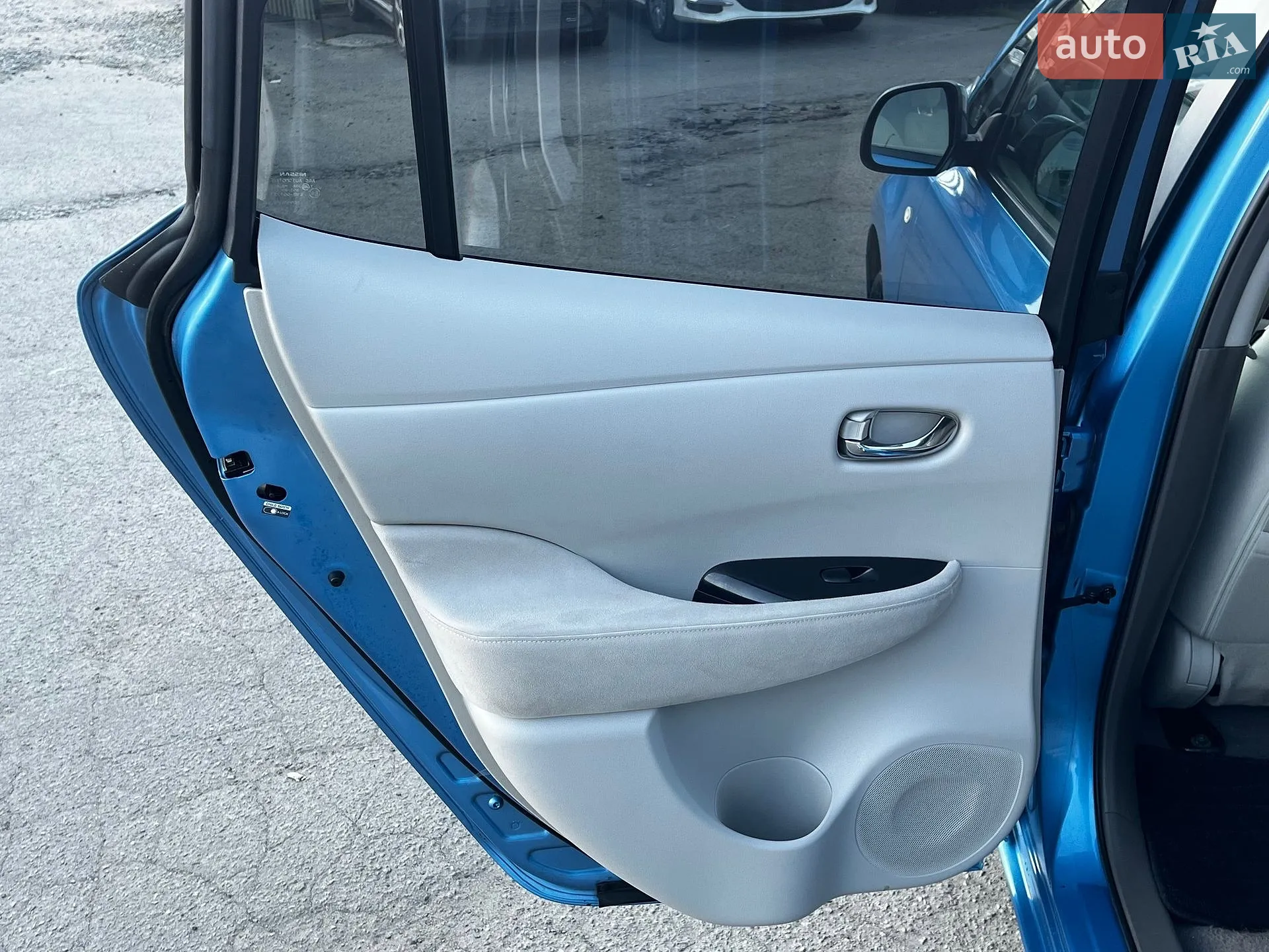2011 Nissan Leaf - мініатюра 20