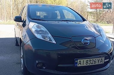 Хэтчбек Nissan Leaf 2011 в Киеве