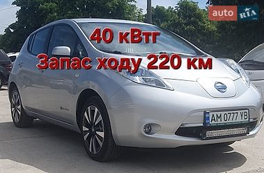 Хетчбек Nissan Leaf 2012 в Житомирі