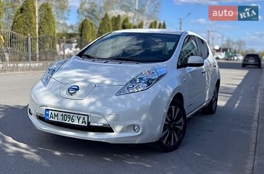 Хэтчбек Nissan Leaf 2015 в Житомире