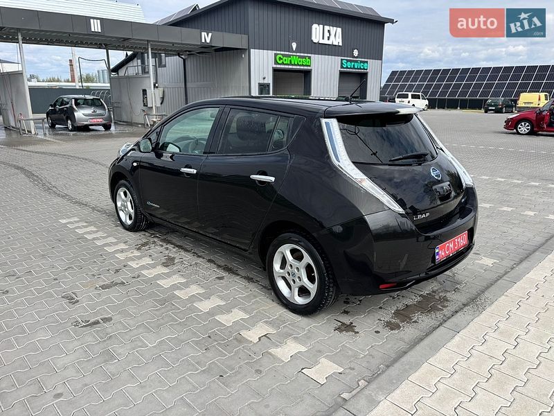 Хэтчбек Nissan Leaf 2014 в Владимире