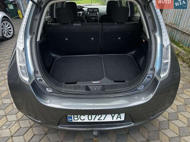 Хэтчбек Nissan Leaf 2014 в Львове
