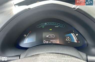 Хэтчбек Nissan Leaf 2014 в Львове