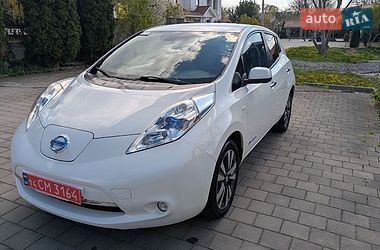 Хэтчбек Nissan Leaf 2015 в Ровно