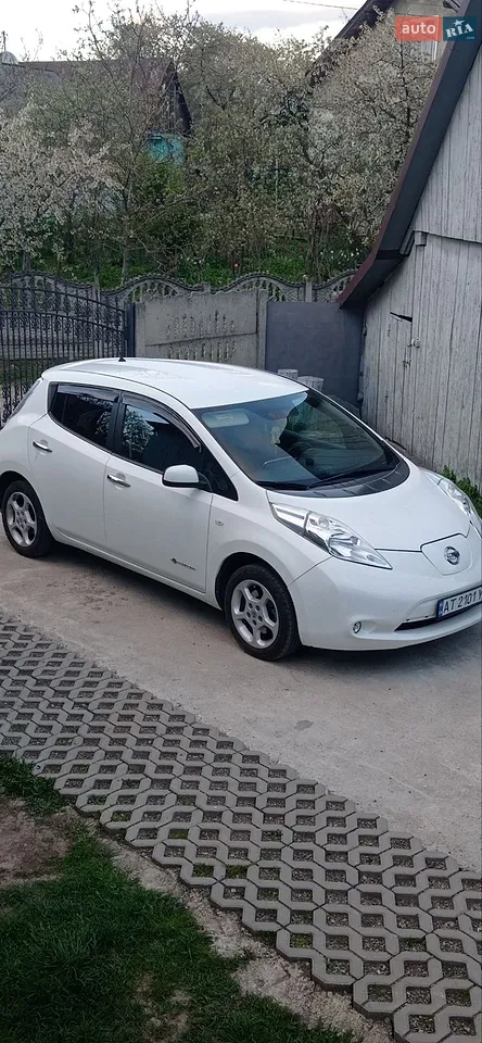 2016 Nissan Leaf - мініатюра 12