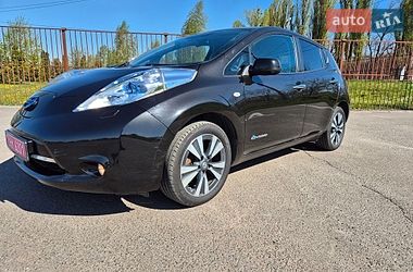 Хэтчбек Nissan Leaf 2015 в Луцке