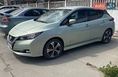 Хэтчбек Nissan Leaf 2018 в Одессе
