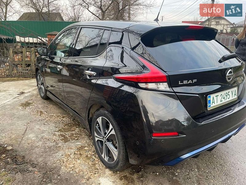 Хэтчбек Nissan Leaf 2019 в Калуше